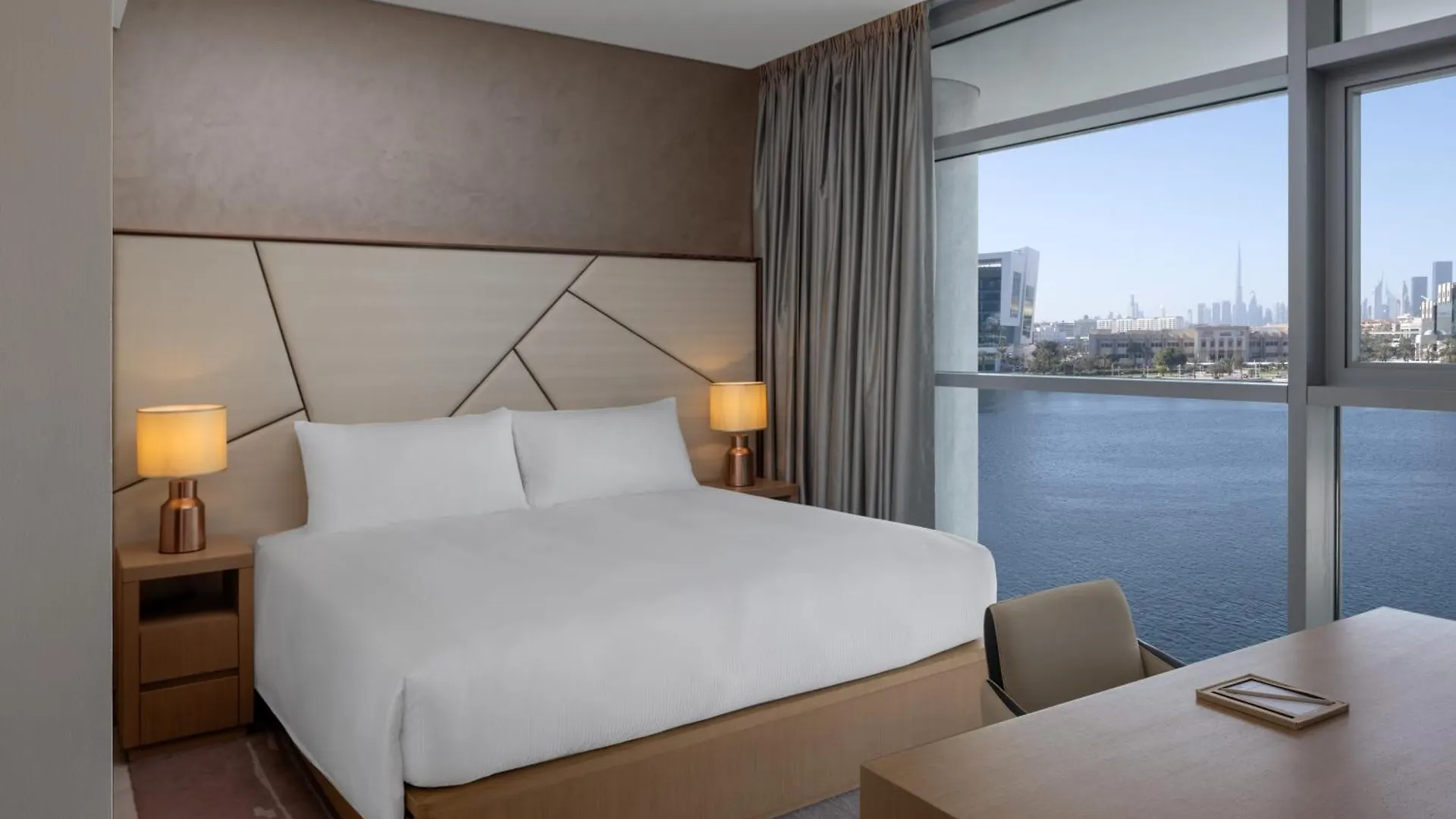 Hilton Dubai Creek Hotel & Residences
