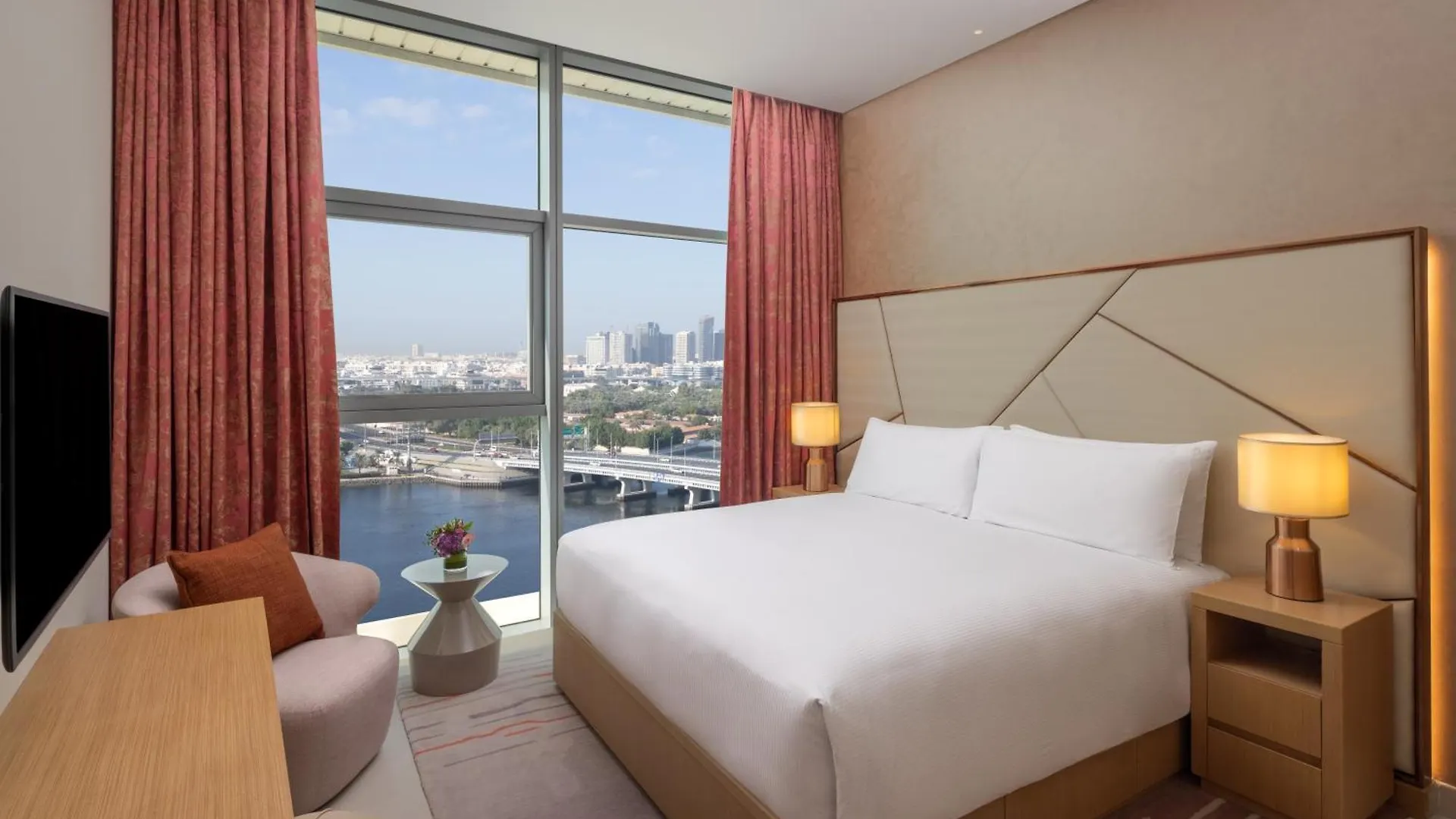 Hilton Dubai Creek Hotel & Residences 5*,  United Arab Emirates